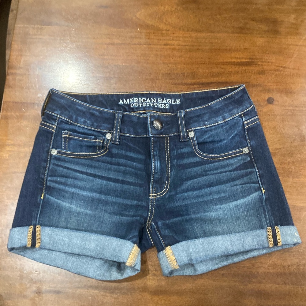 American Eagle short size 2